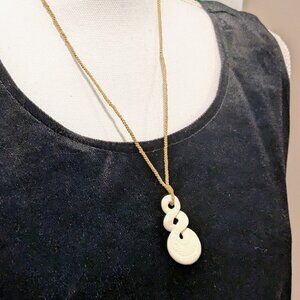Vintage Māori Style Bone Carving Pendant – Triple Twist Pikorua Necklace